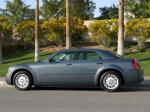 Chrysler 300C 2004 года
